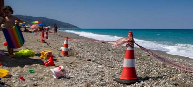 Λουόμενος ψάρεψε χειροβομβίδα