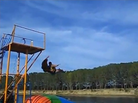 Το τρίο της ιπτάμενης βουτιάς