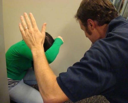 Άγριος ξυλοδαρμός 19χρονης