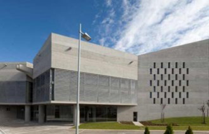 Ουρές στο δημαρχείο για δουλειά