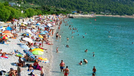 Πορεία της Χ Α στην παραλία