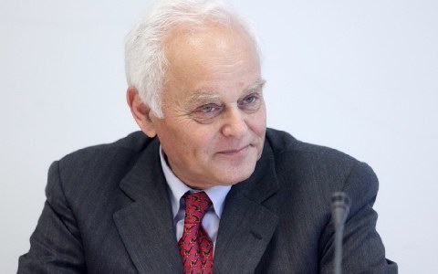 Επιστολή σε όλους τους υπουργούς