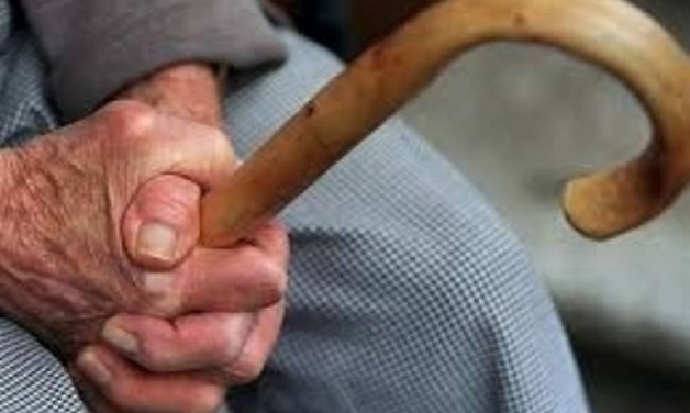 Εξαπατούν ηλικιωμένους