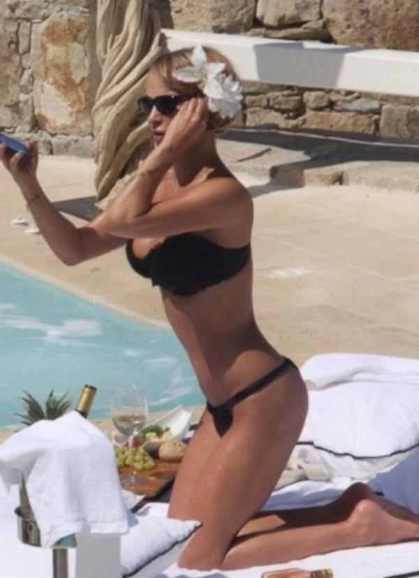 Για τους φίλους της