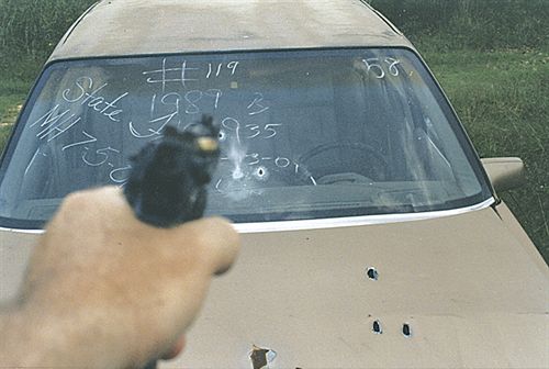 Έκαναν σκοποβολή στα αυτοκίνητα!