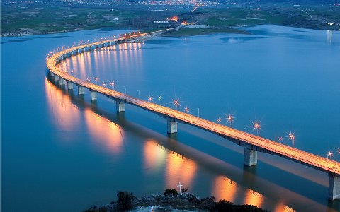 Η Ελλάδα αποκτά μια νέα λίμνη