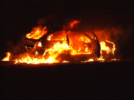 Κάηκαν αυτοκίνητα στο Π. Φάληρο