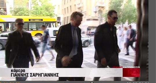 Νέες περικοπές σε επιδόματα;