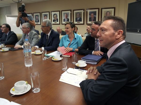 Στόχος οι περικοπές