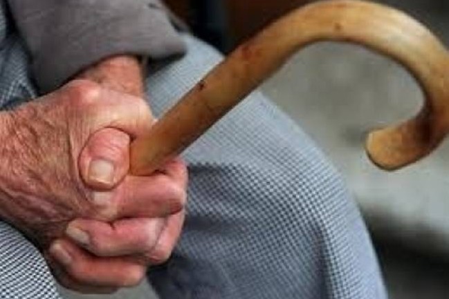 Εξαπατούσαν ηλικιωμένους