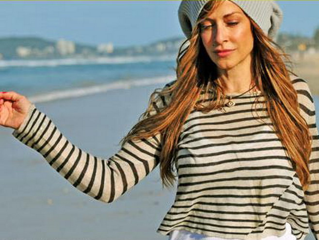 Αννα Βίσση: “το καλοκαίρι φταίει”