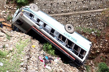 Νεπαλ:14 νεκροί σε τροχαίο