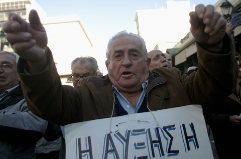 Οι συνταξιούχοι στους δρόμους