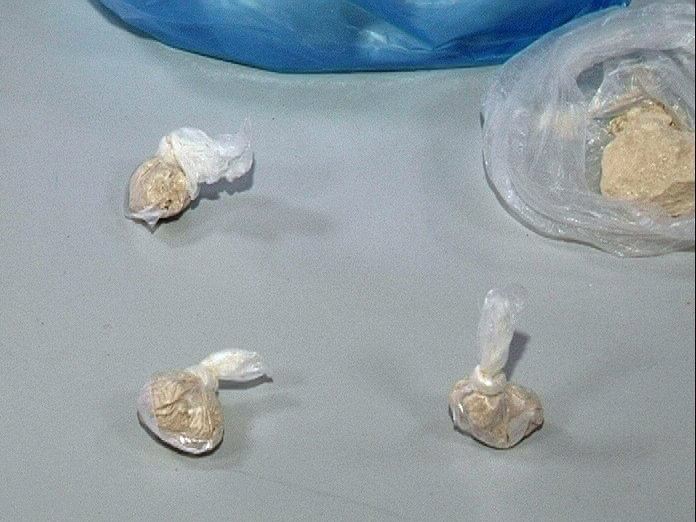 Γύρισε με ναρκωτικά