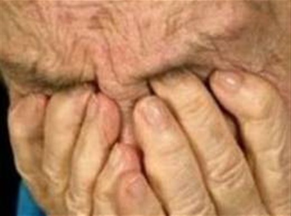 Χειροπέδες στους βασανιστές