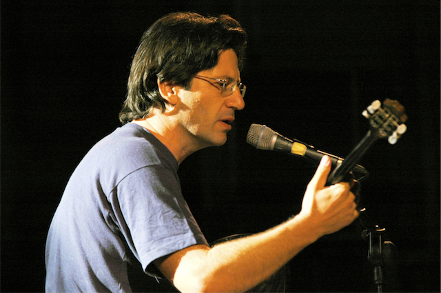 Live ο Θανάσης Παπακωνσταντίνου