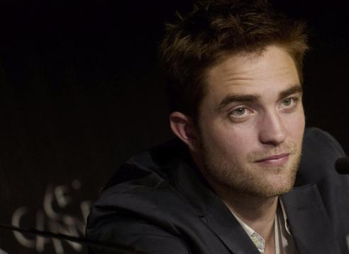 Στη σκιά της απιστίας