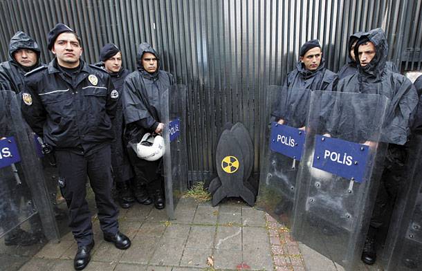 8 τραυματίες στην Τουρκία