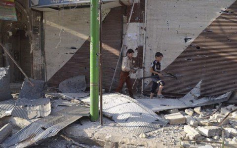 Εγκαταλείπουν το Χαλέπι οι άμαχοι