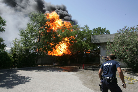 Στάχτη δάσος στην Κορινθία