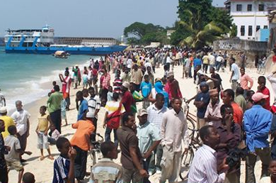 Δεκάδες νεκροί από ναυάγιο