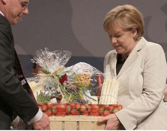 H Angela Merkel στο Twitter