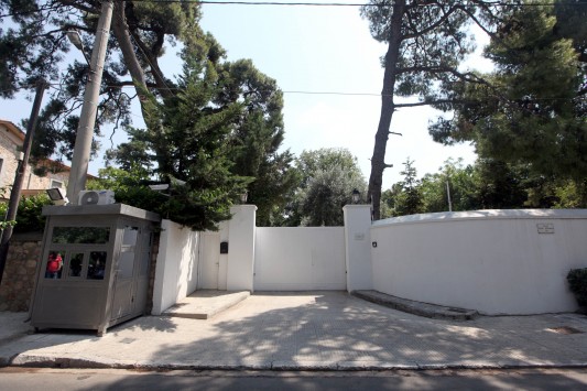 Τώρα – Ο γιατρός στο σπίτι του Σαμαρά