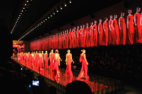 O “Valentino”σε βασιλικά χέρια