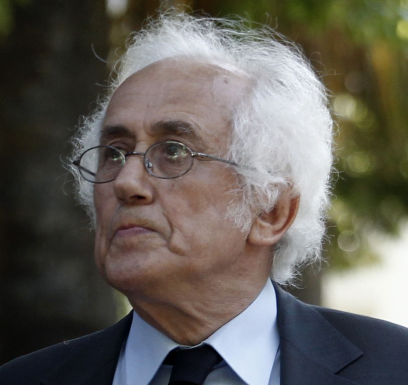 Καθαρίστρια σε ρόλο…γραμματέως!