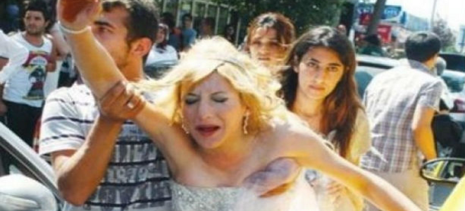 Δέχεσαι να σε πλακώσει στο ξύλο;