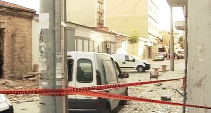 Έκρηξη-προειδοποίηση…