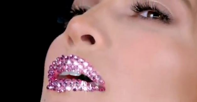 Το νέο βιντεοκλίπ της Jeniffer