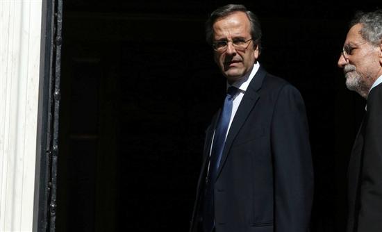 Σαμαράς με υπουργούς
