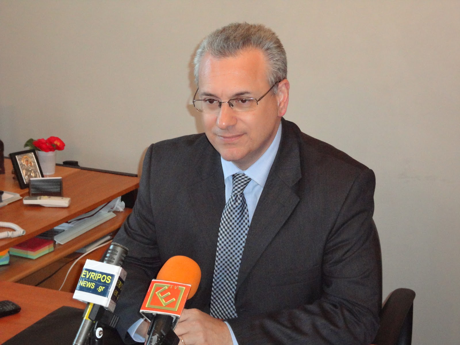 Αιχμηρός ο Μαρκόπουλος