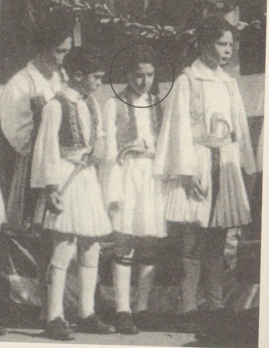 Ο τσολιάς Κώστας Σημίτης