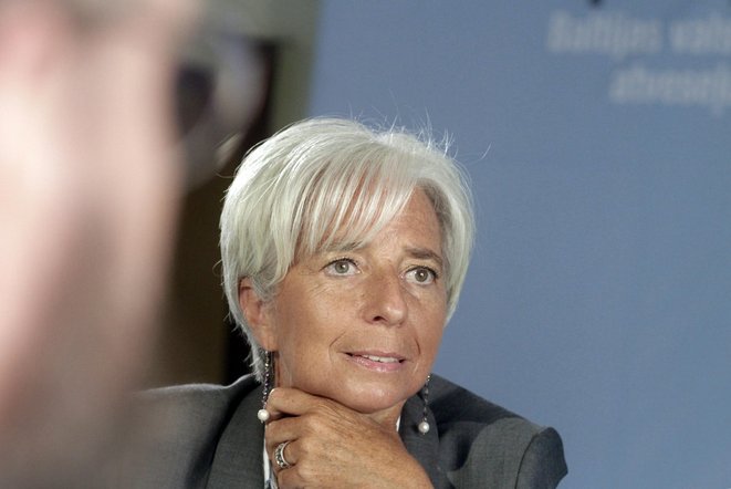 Νέες μειώσεις μισθών ζητά το ΔΝΤ