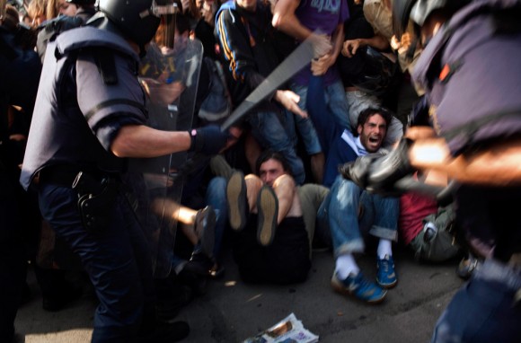 Ισπανία: Πυρ κατά διαδηλωτών