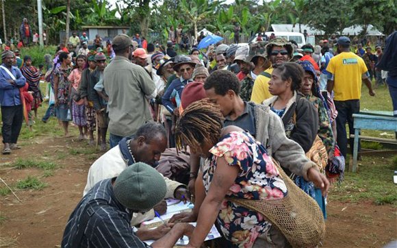 Καννίβαλοι εμποδίζουν εκλογές