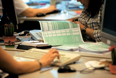 Πάρε τηλέφωνο την εφορία…