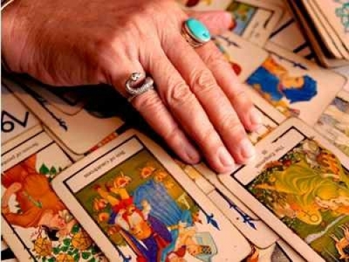 “Μάγισσες” άρπαξαν 4.000€