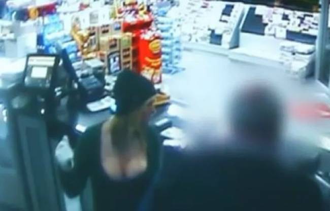 Η σέξι λησταρχίνα