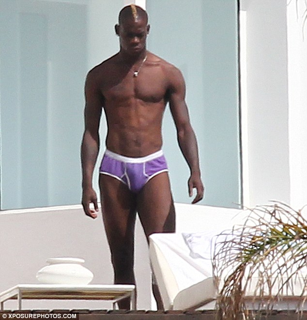 Νέα καριέρα για τον Μπαλοτέλι