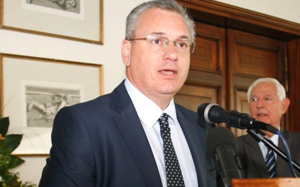 Μην πειράζετε την παιδεία