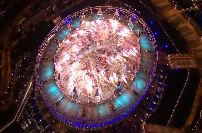 Φωτίστηκε το Λονδίνο