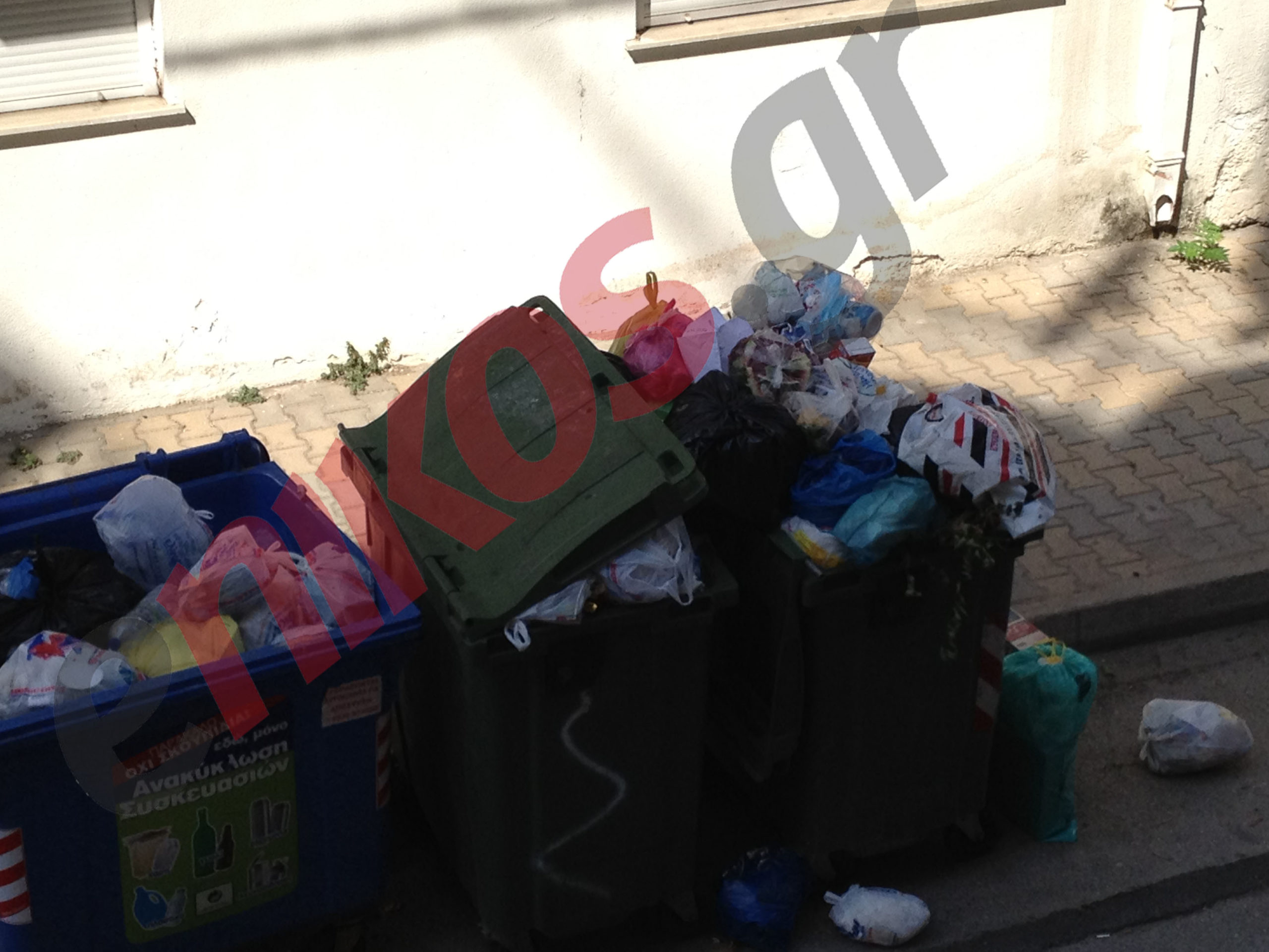 Βουνό τα σκουπίδια στην Κομοτηνή