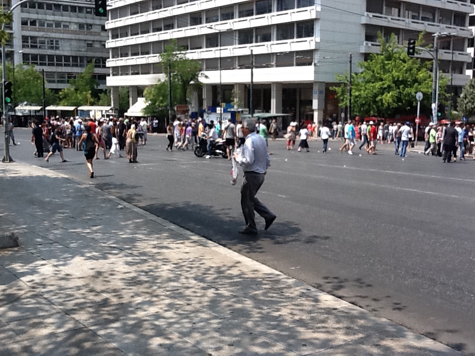 Τώρα-Ανοιχτό το Σύνταγμα