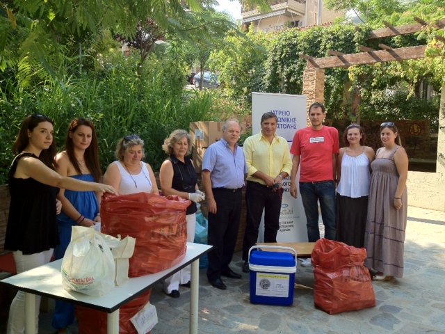 Οι Έλληνες προσφέρουν φάρμακα