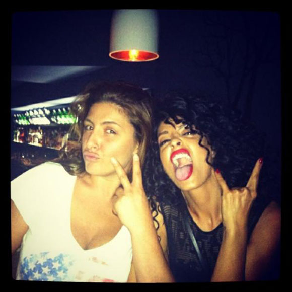 Παπαρίζου by night