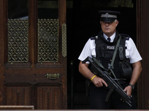 Συλλήψεις υπόπτων για τρομοκρατία