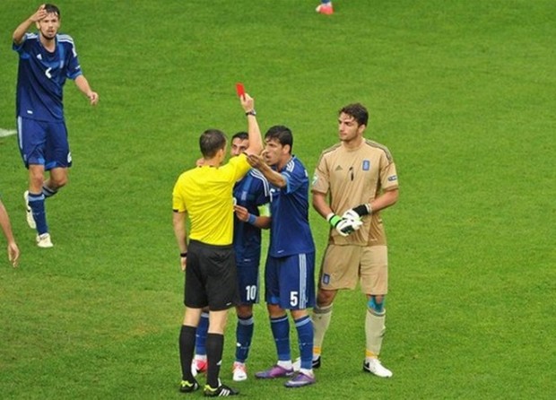 Καπίνο: Θα πλάκωνα τον διαιτητή